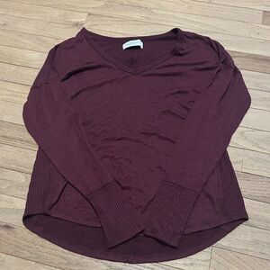 Burgundy Abercrombie V neck